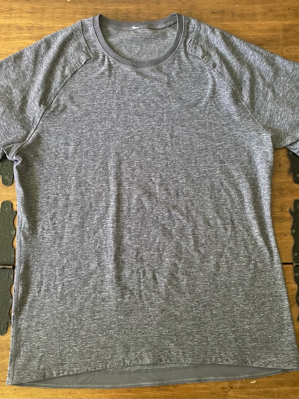 Lululemon Metal Vent Tech T-Shirt Mens XL Activewear Workout Gym Sports Gray EUC